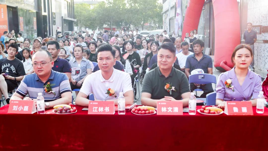 記錄·熱愛(ài)丨順勢謀局，解鎖超級大商背后的成長(cháng)密碼~(圖19)